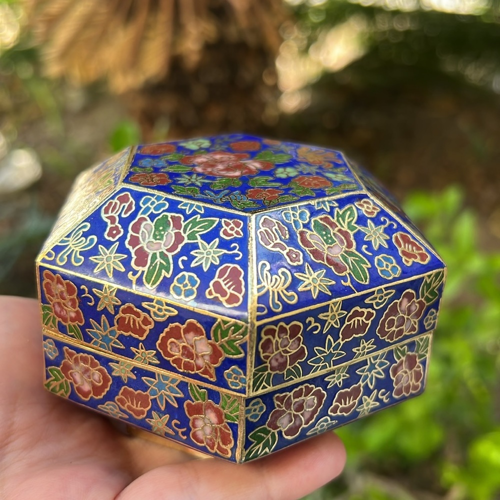 Colorful Floral Decorative Box - Picture 6 of 17